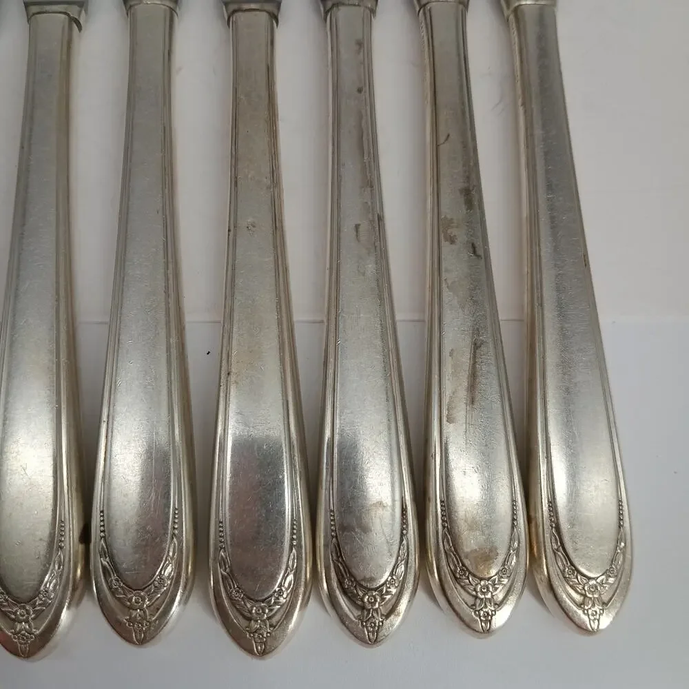 8X BK 1847 Rogers Bros IS International Silver Plate Lovelace Butter Knives